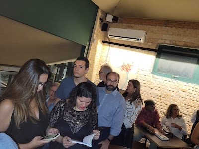 "Bons tempos, hein?", no Bar dos Cravos em São Paulo