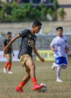 Wujudkan Mimpi Masa Kecil, Ahmad Dani Kini Mampu Tembus Skuad Utama Klub Sepakbola Lombok FC