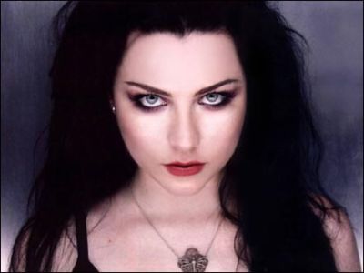 Amy Lynn Lee Hartzler nacida Lee el 13 de diciembre de 1981