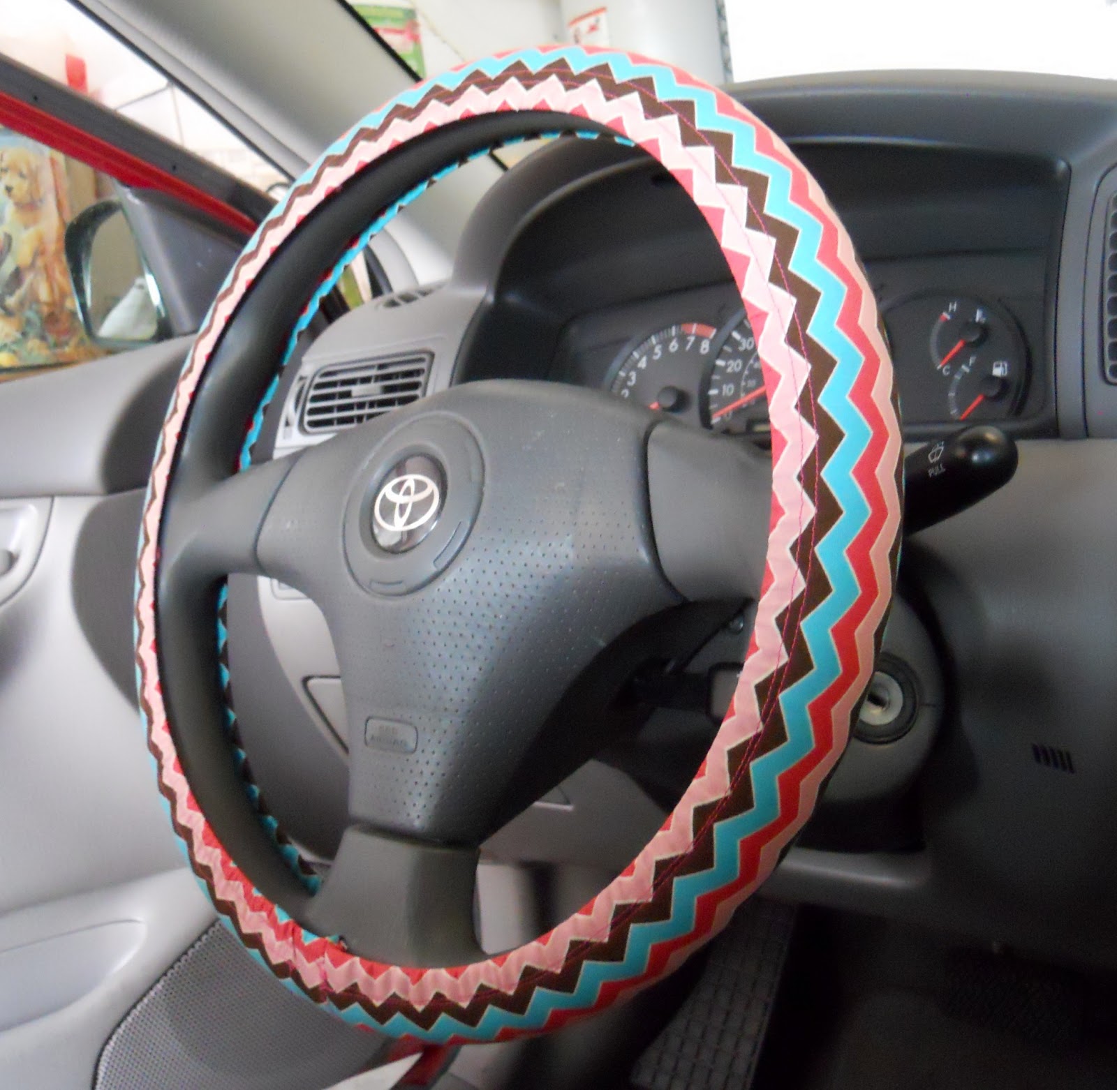 Corner Window Crafts: DIY Steering Wheel Cover