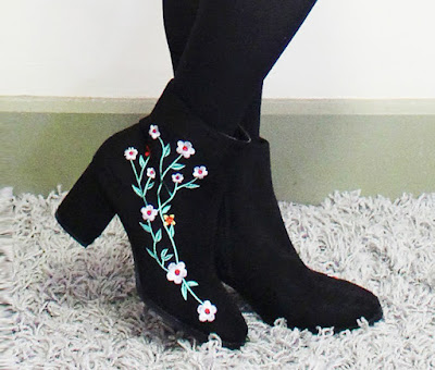 shanghai trends shop review, shanghaitrends shop, shanghaitrends blog review, shanghaitrends clothing, embroidered ankle boots, black floral embroidered ankle boots, shanghai trends outfit