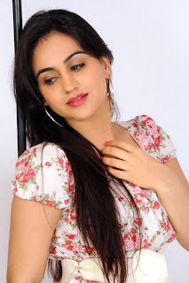 aksha new glamour  images