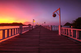 sunset di Labuan Bajo, Labuan Bajo, Senja di Labuan Bajo, Obyek wisata di Labuan Bajo