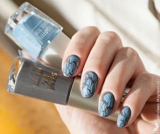 Boots №7 Speed Dry #02 Grey Skies + IsaDora Graffiti Top Coat Blue Burner