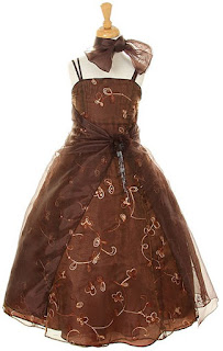 Vestidos Chocolate, Niña de las Flores parte (2)