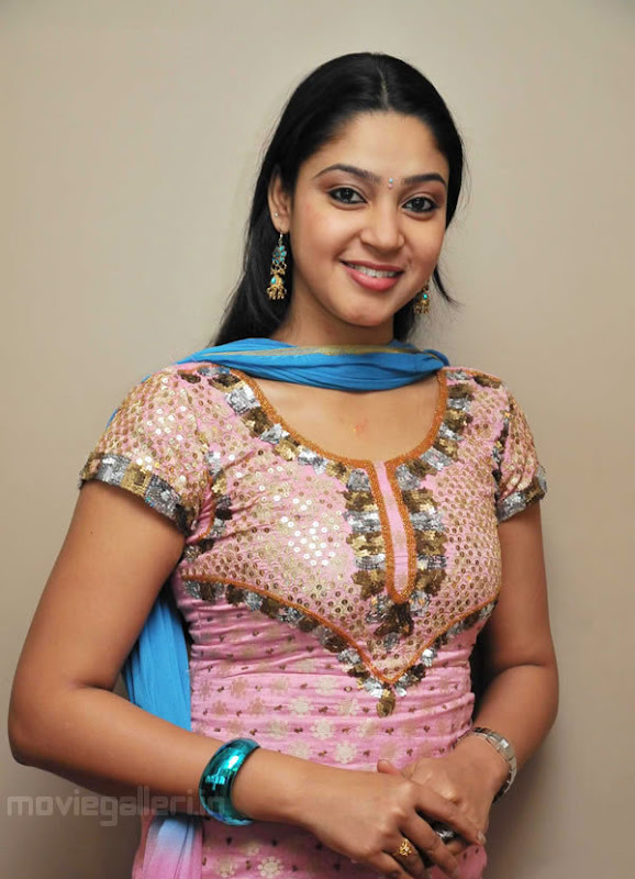 Actress Hanthika Stills Tamil Actress Hanthika Photo Gallery sexy stills