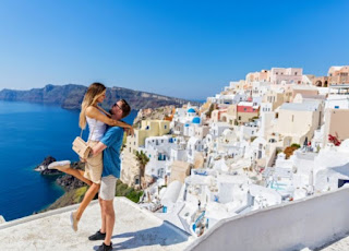 Best honeymoon destinations tropical Santorini, Greece