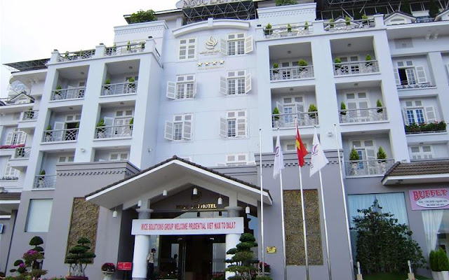 khach san ngoc lan da lat hotel