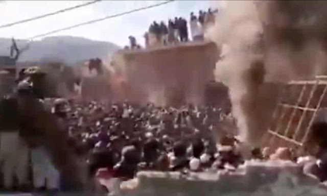 Violent Islamic mob set fire to Hindu temple in Pakistan.