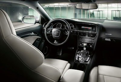 2011 Audi RS 5 Interior