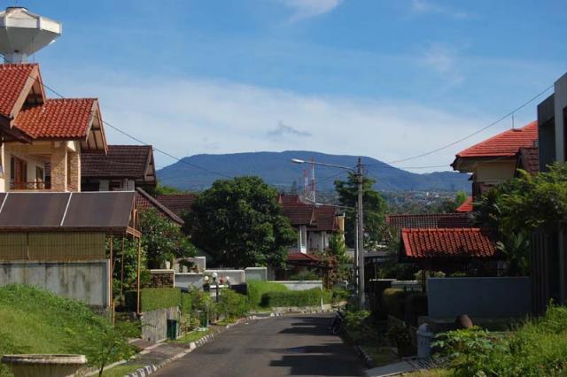 Kumpulan Cerita Dongeng: Asal Usul Gunung Tangkuban Perahu