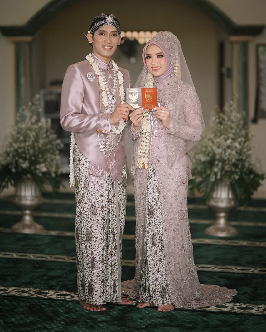  Model  Kebaya  Akad Nikah Hijab  Simple Terbaru  2022