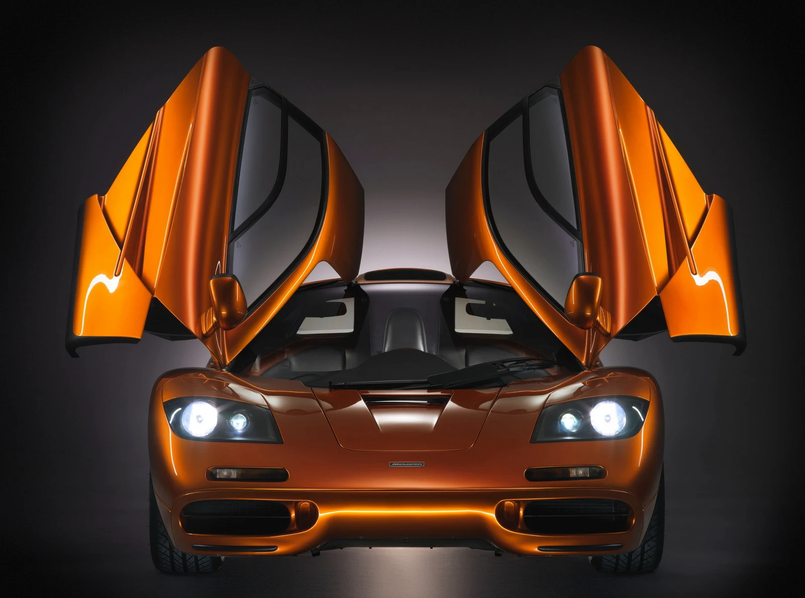 Huyền thoại McLaren F1 sinh nhật lần thứ 24