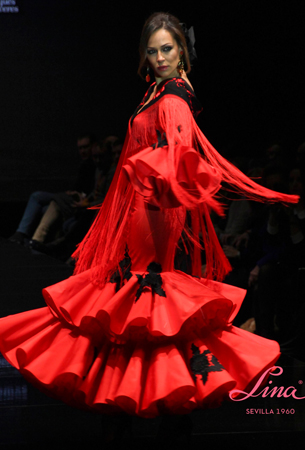 trajes de flamenca Lina colección 2016