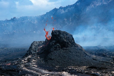 dr tom pfeiffer amazing pictures volcano