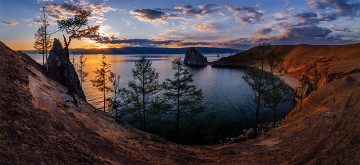 The 10 Most Amazing Watery Wonders Around The World - Lake Baikal (Russia)