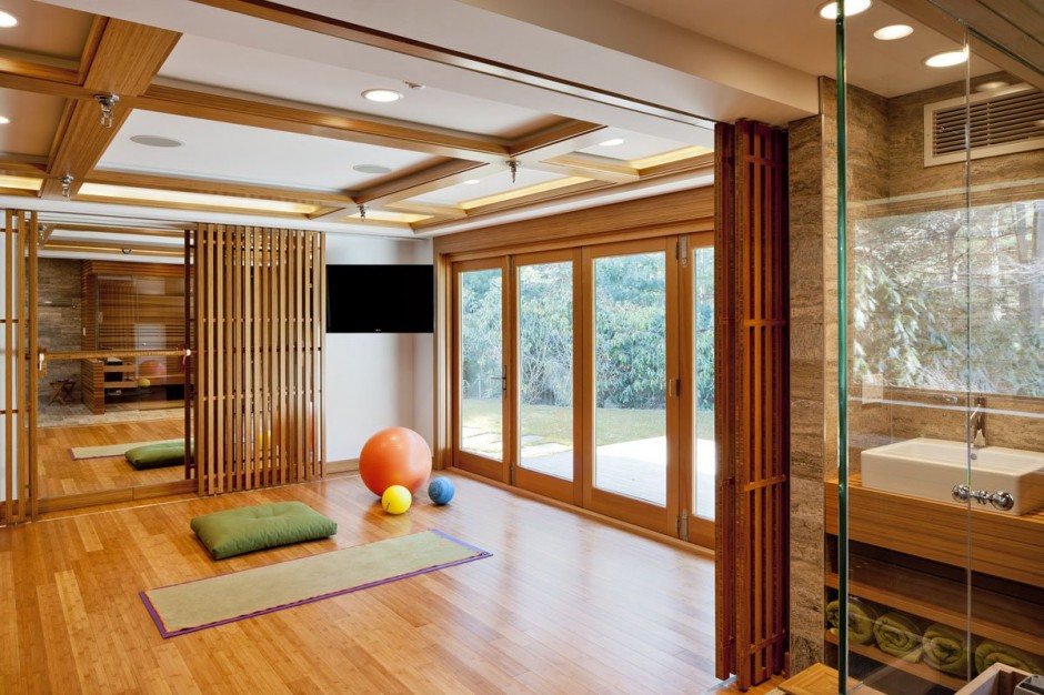 yoga exercise room in Chestnut Hill Residence