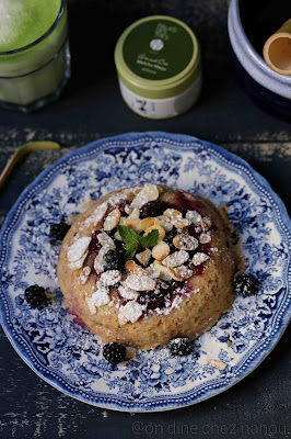 bowl cake , mûres , amandes , sans blé , flocons épeautre , healthy , petit déjeuner