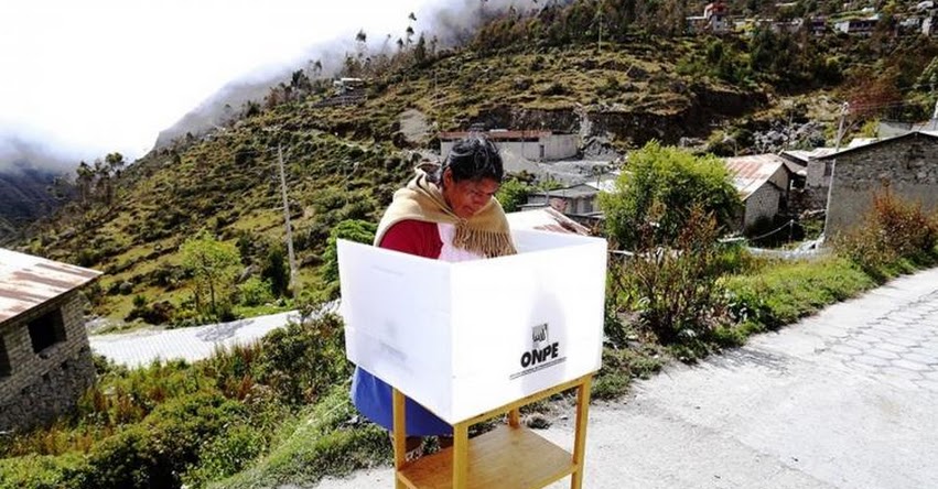 ELECCIONES 2017: ONPE inició capacitación a electores de Puno para la consulta de revocatoria - www.onpe.gob.pe