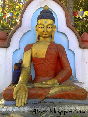 statue of Budhha , entrance to swayabhunath,number of statue of gautam buddha,statue of gautam budhha in swyambhu,swayambhu, nepal