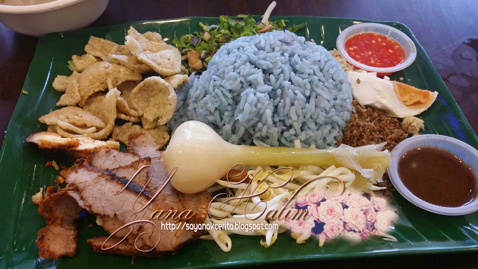 ! Yana Halim !: Nasi kerabu sedap di Shah Alam