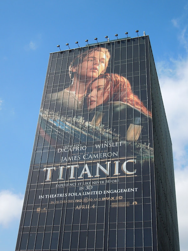 Giant Titanic 3D billboard