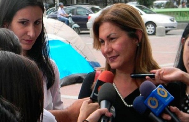 MAMA-DE-MARCO-COELLO