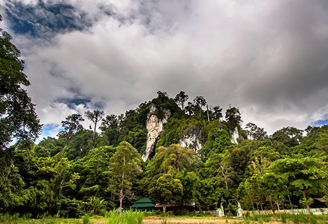 Gunung Putih Kalimantan Utara, Spot Komplit Dengan Goa Bawah Tanah