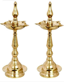 This is a Photo of Brass Diwali Puja Oil Diya Having a Size of 10 inch