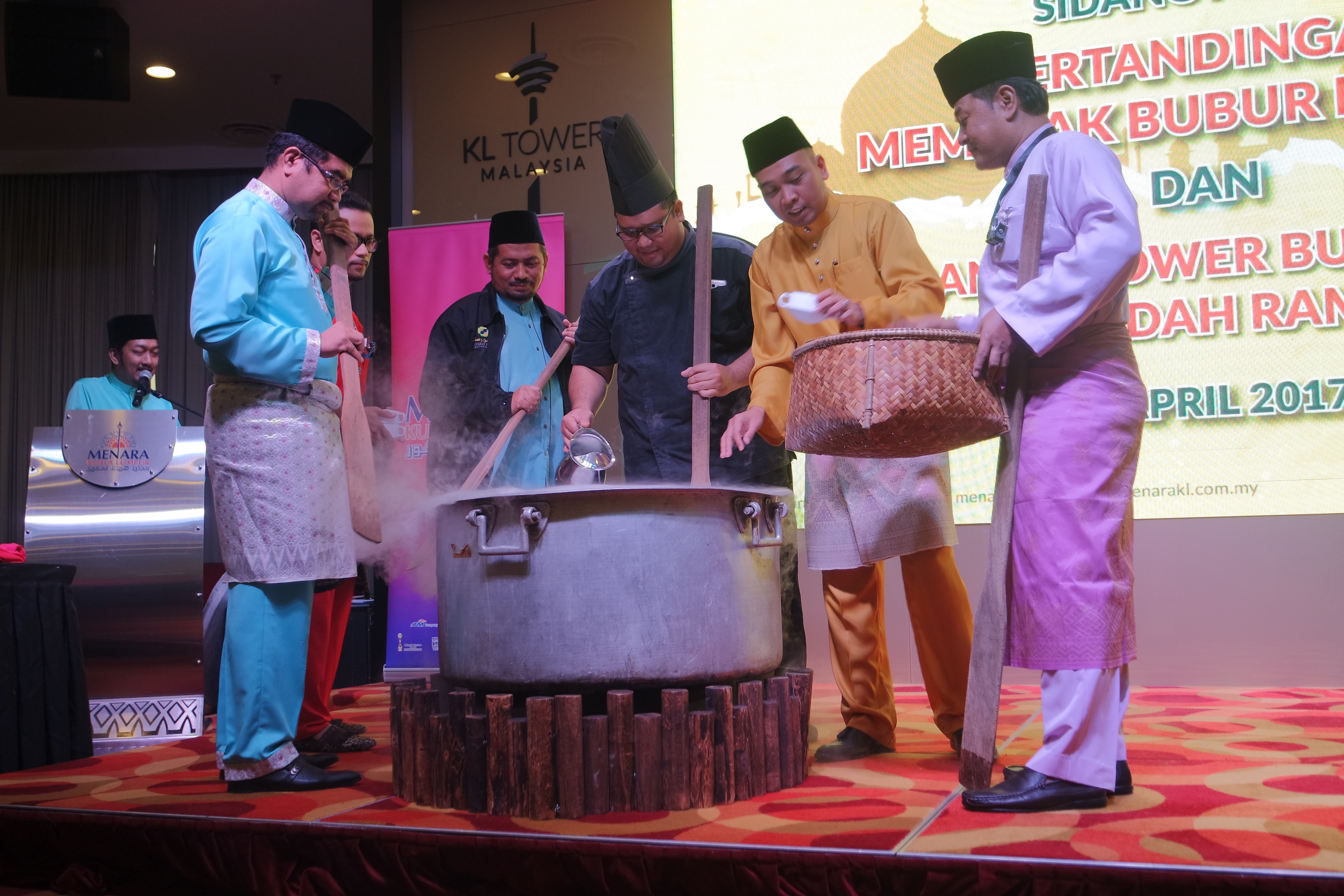 IFTAR SEINDAH RAMADHAN 2017 DI MENARA KUALA LUMPUR MENYAJIKAN BUFET RAMADHAN CITARASA MALAYSIA