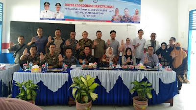 PELAKSANAAN RAPAT KOORDINASI DAN EVALUASI DI SMP NEGERI 3 BATU PANCE BERLANGSUNG HIKMAT