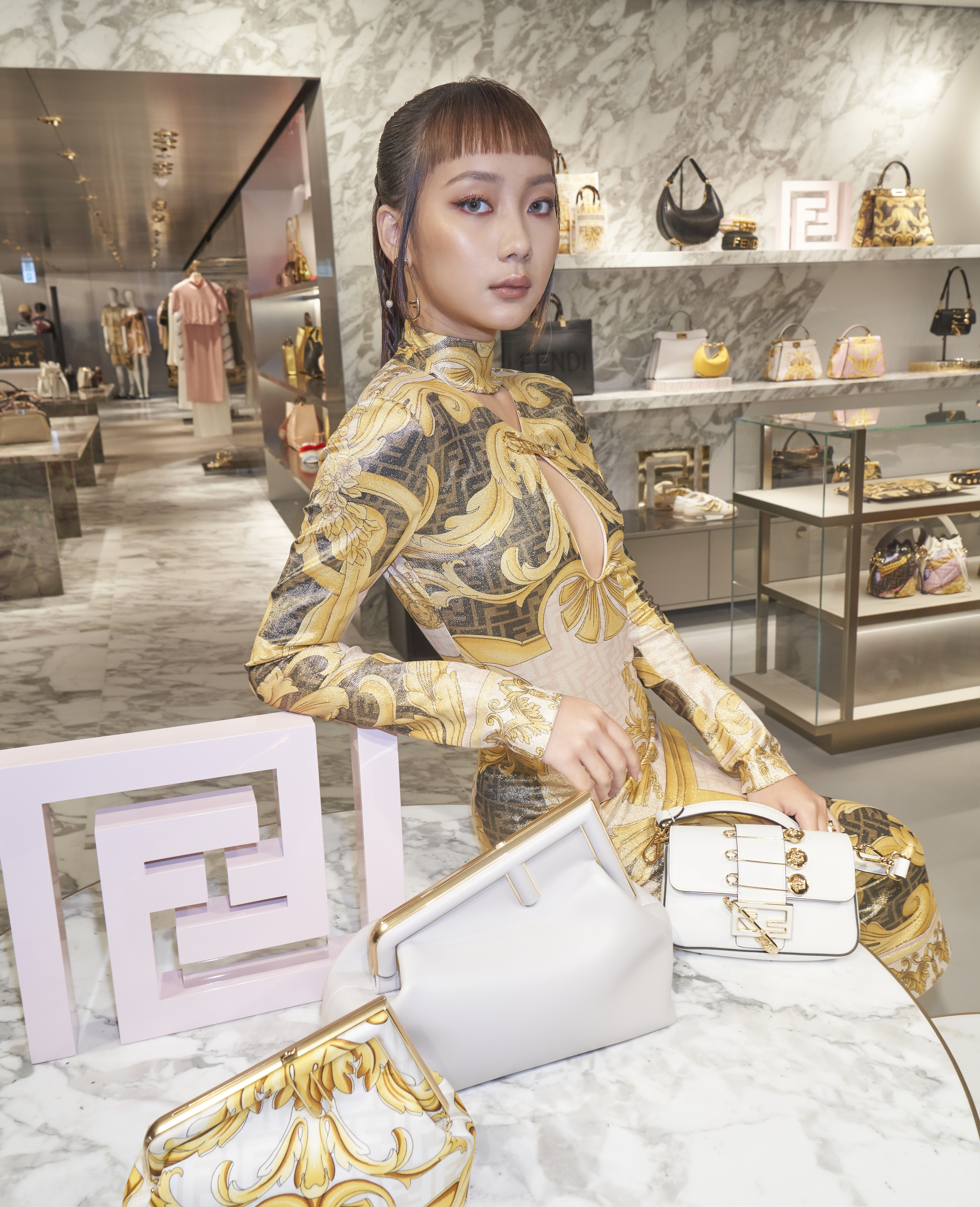 【FENDI】於香港海港城開設全新專門店 慶祝VERSACE BY FENDI系列推出