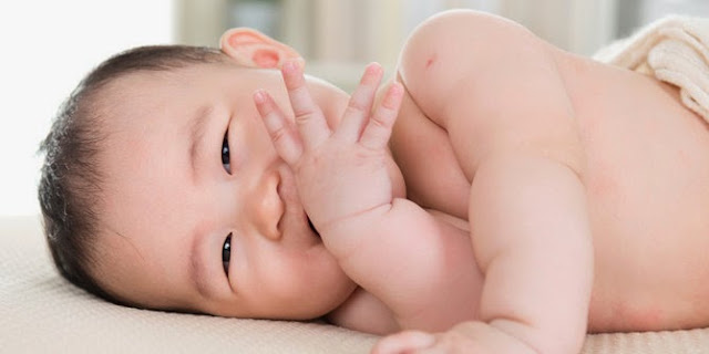 Cara Mengatasi Masalah Pada Bayi Saat Tumbuh Gigi