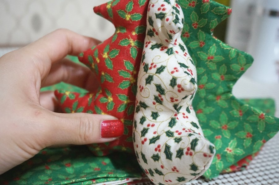 Crafts for the New Year and Christmas. Christmas Tree. Soft Toy.  DIY step-by-step tutorial.