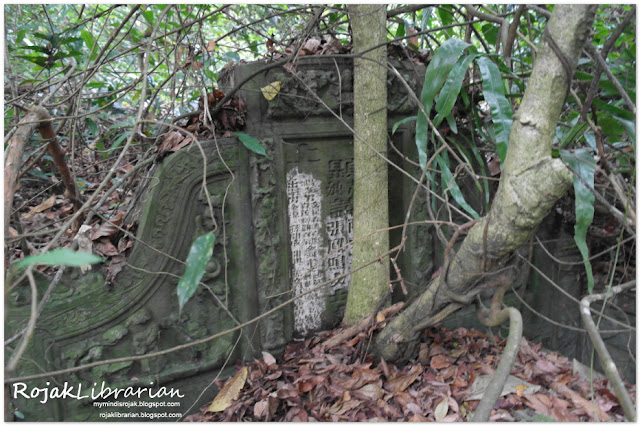 Tan Tang Niah tomb in Bukit Brown