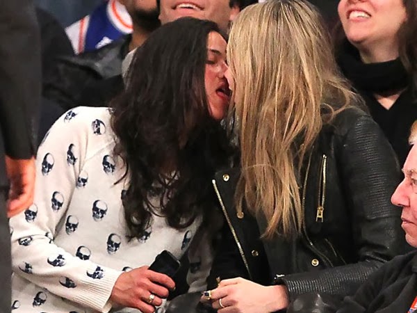 Model Cara Delevingne Shared a Kiss with Bi-sexual Actress Michelle Rodriguez