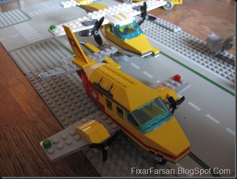 Byggt LEGO postflygplan
