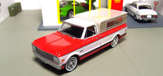 Greenlight Chevrolet C-10 maui fest Pickup Truck