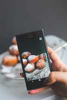 Taking food photos with your smartphone for money