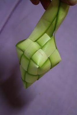 Ragam Bentuk Ketupat Untuk Lebaran