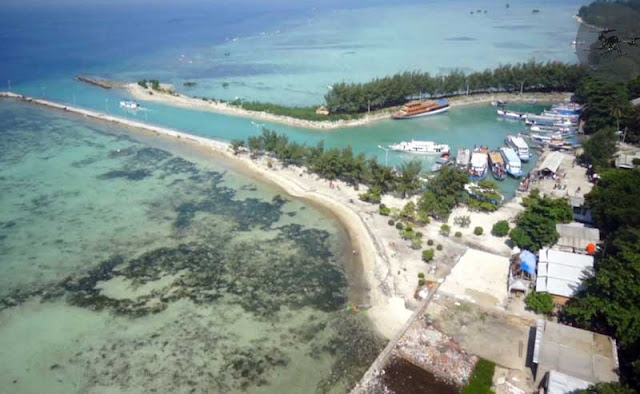 Pulau Pari Terlihat Mirip Jika Dilihat Dari Sudut Ini