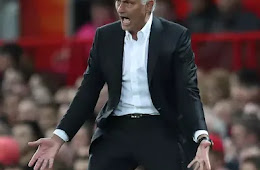 Jose Mourinho Tunggu Antonio Valencia