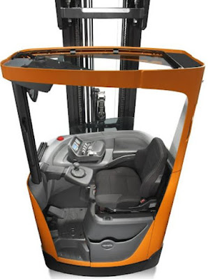 Reach Truck ngồi lái Toyota 8FBRE18