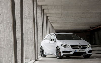 2014 Mercedes-Benz A45 AMG