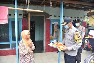 Polresta Cirebon Salurkan  Paket Sembako Ke 6 Desa 