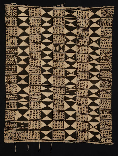 Black and white pattern of african bogolanfini textile 