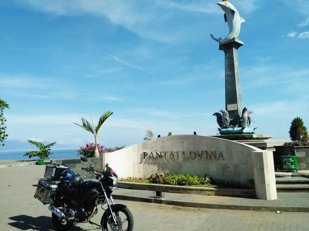 Pantai Lovina