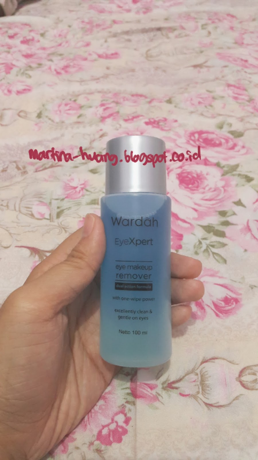 Martina-Huang: Review : Wardah Makeup Remover VS Wardah 