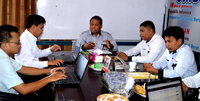 Lukman Umar beserta jajaran Ombudsman RI Perwakilan Sulawesi Barat