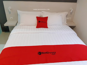 Linen Bed RedDoorz yang bersih